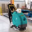 Máy chà sàn liên hợp đẩy tay hoạt động bằng ắc quy Eureka