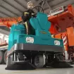 Máy quét rác ngồi lái hoạt động bằng ắc quy Eureka